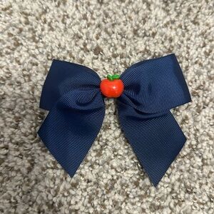 Apple hairbow